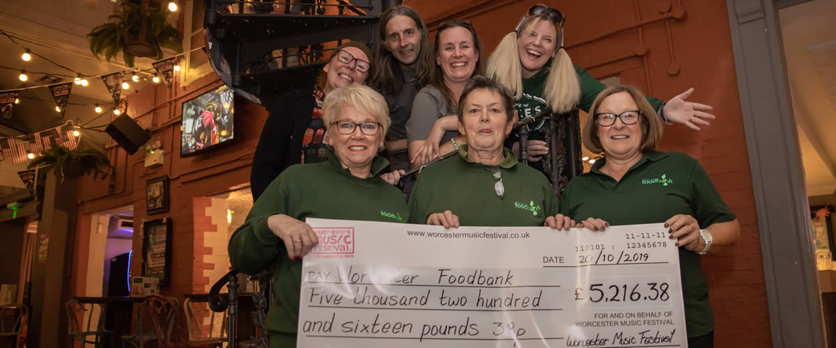 Cheque presentation to Worcester Foodbank